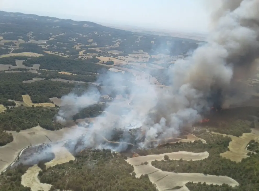 Incendio en Perdiguera, en la Sierra de Alcubierre.