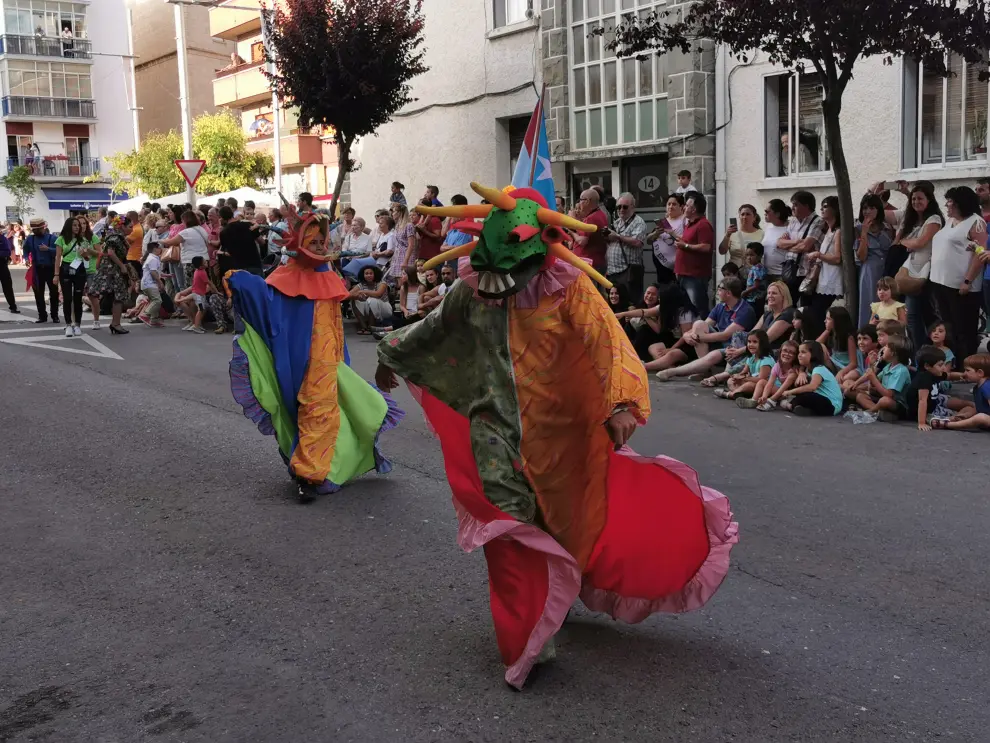 Jaca celebra el Festival Folklórico de los Pirineos 2019