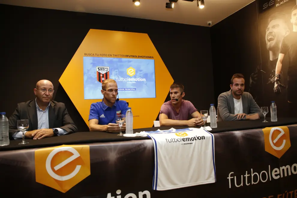 Presentación de Pedro Cary con el Fútbol Emotion Zaragoza.