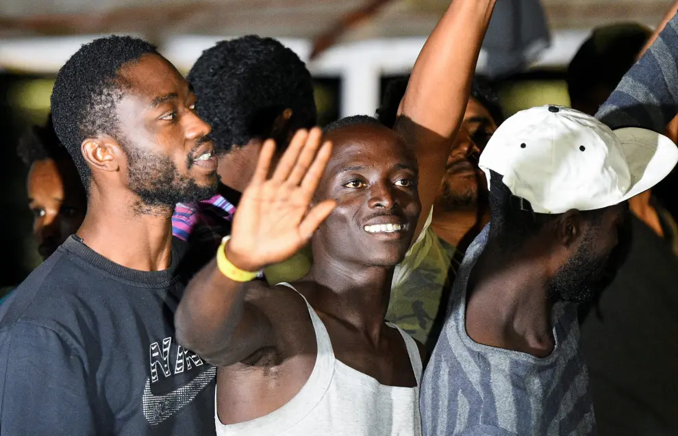 Spanish rescue ship Open Arms with migrants on board arrives in Lampedusa, Italy, August 20, 2019. REUTERS/Guglielmo Mangiapane [[[REUTERS VOCENTO]]] EUROPE-MIGRANTS/ITALY