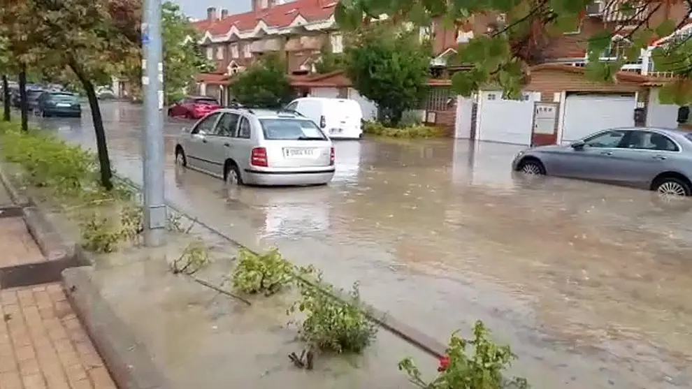 Las fuertes tormentas provocan inundaciones en Arganda del Rey (Madrid).