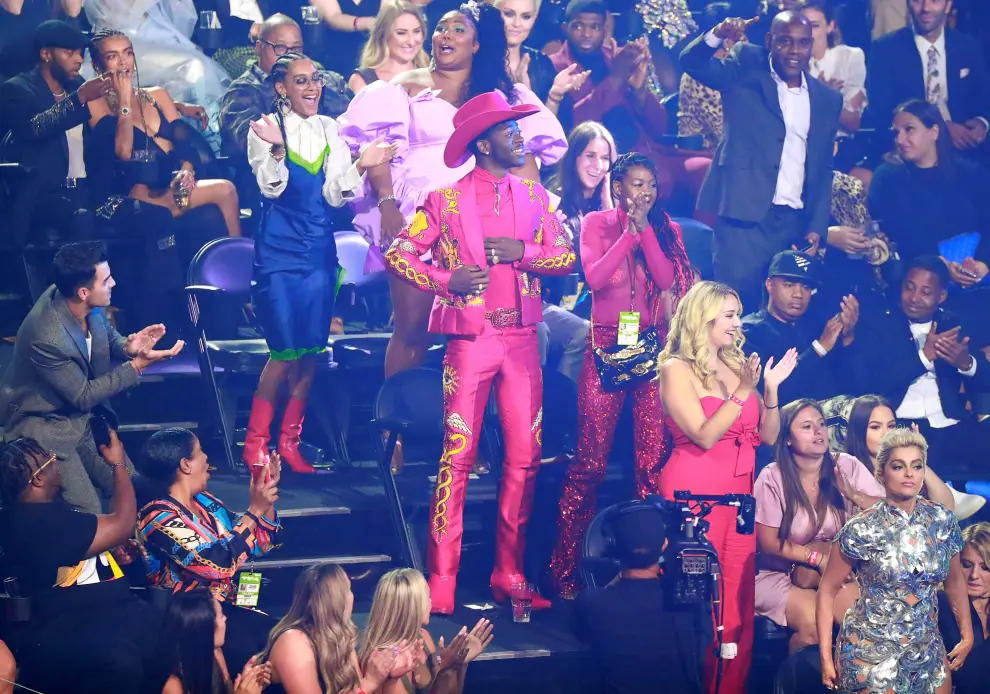 2019 MTV Video Music Awards - Show - Prudential Center, Newark, New Jersey, U.S., August 26, 2019 - Lil Nas X reacts after winning the Song of the Year Awards. REUTERS/Lucas Jackson [[[REUTERS VOCENTO]]] AWARDS-VMA/
