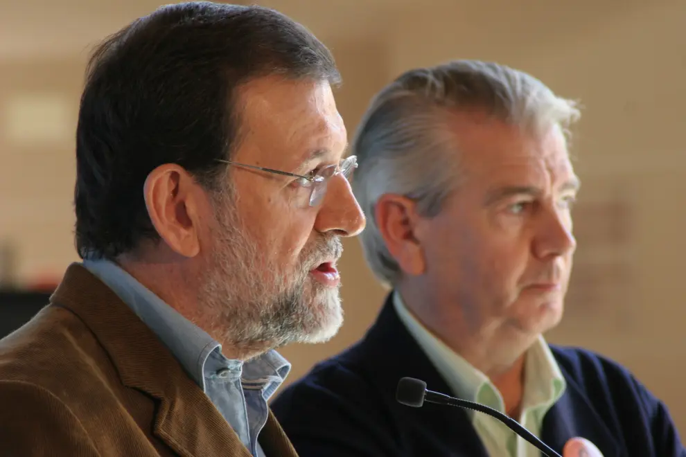 Comida mitin del PP con Mariano Rajoy, Gustavo Alcalde y Santiago Lanzuela en Teruel en 2008