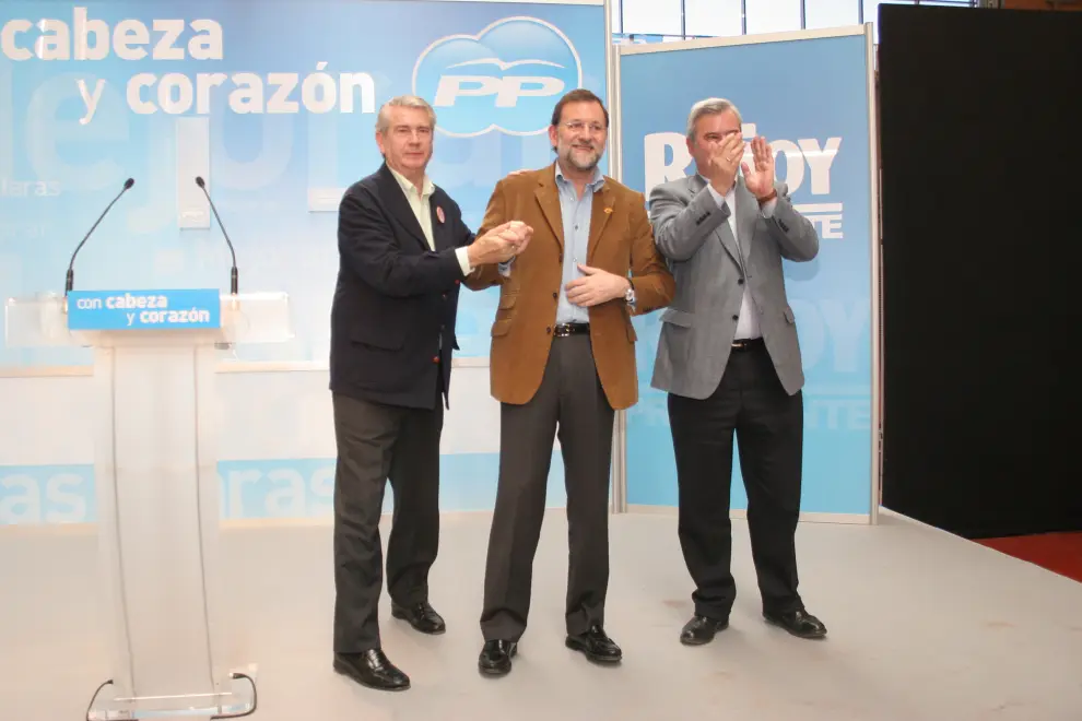 Comida mitin del PP con Mariano Rajoy, Gustavo Alcalde y Santiago Lanzuela en Teruel en 2008
