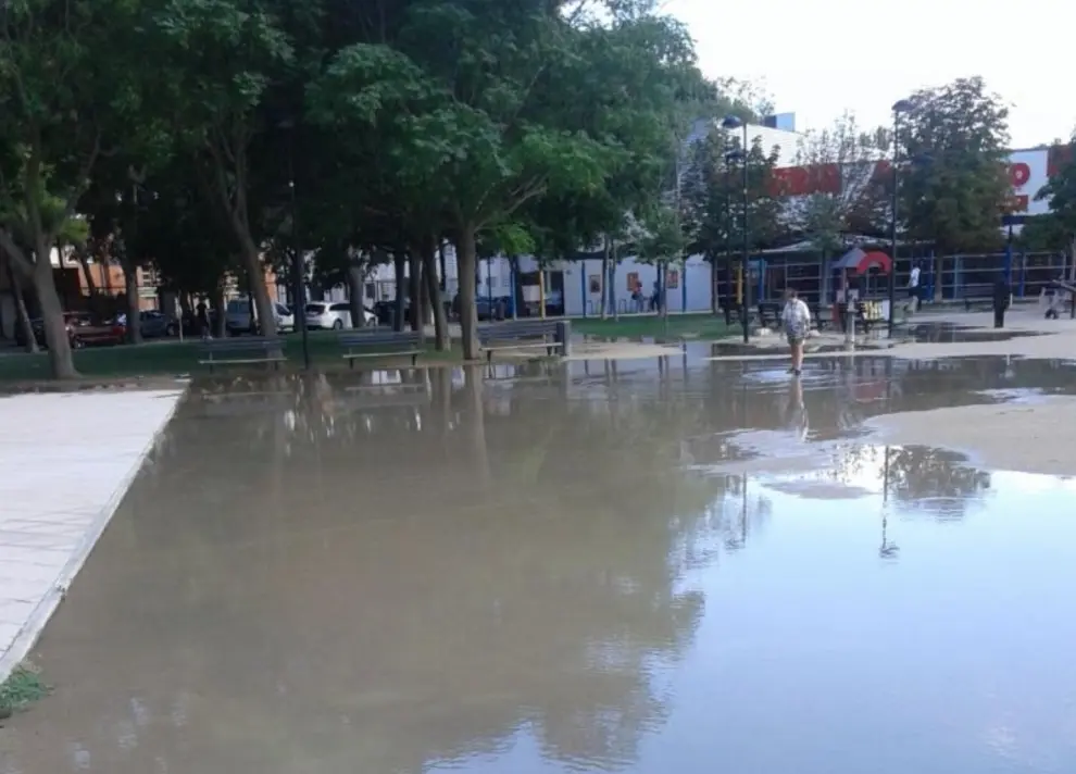 Plaza Aldaba anegada.