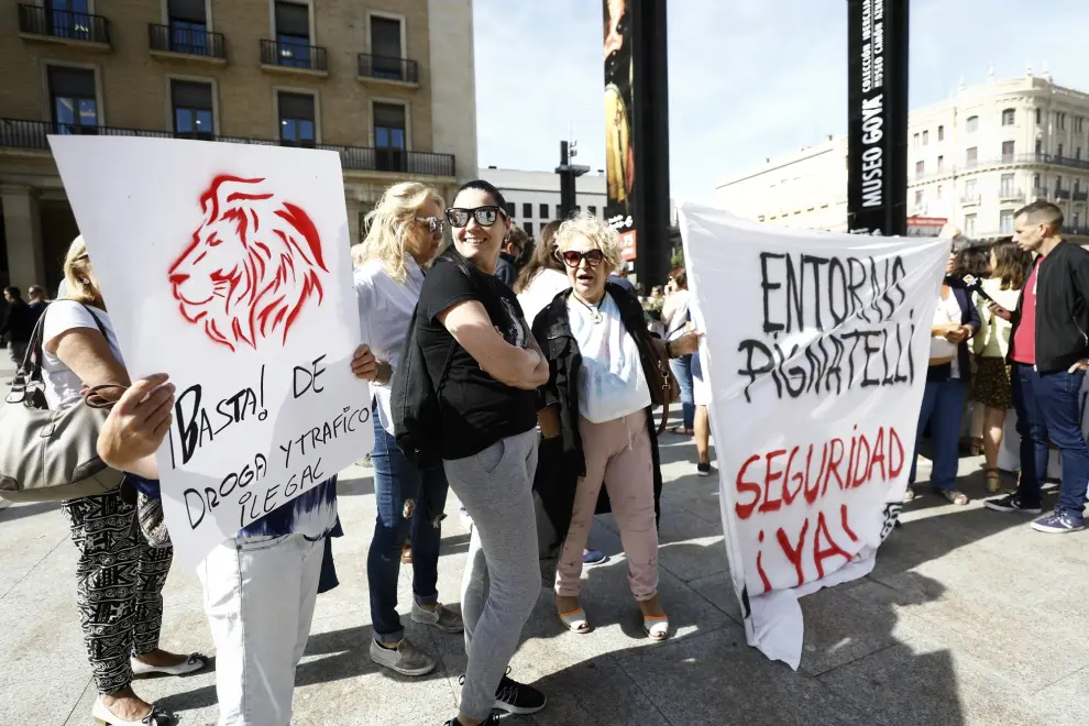 Protesta de los vecinos del Pignatelli por la inseguridad