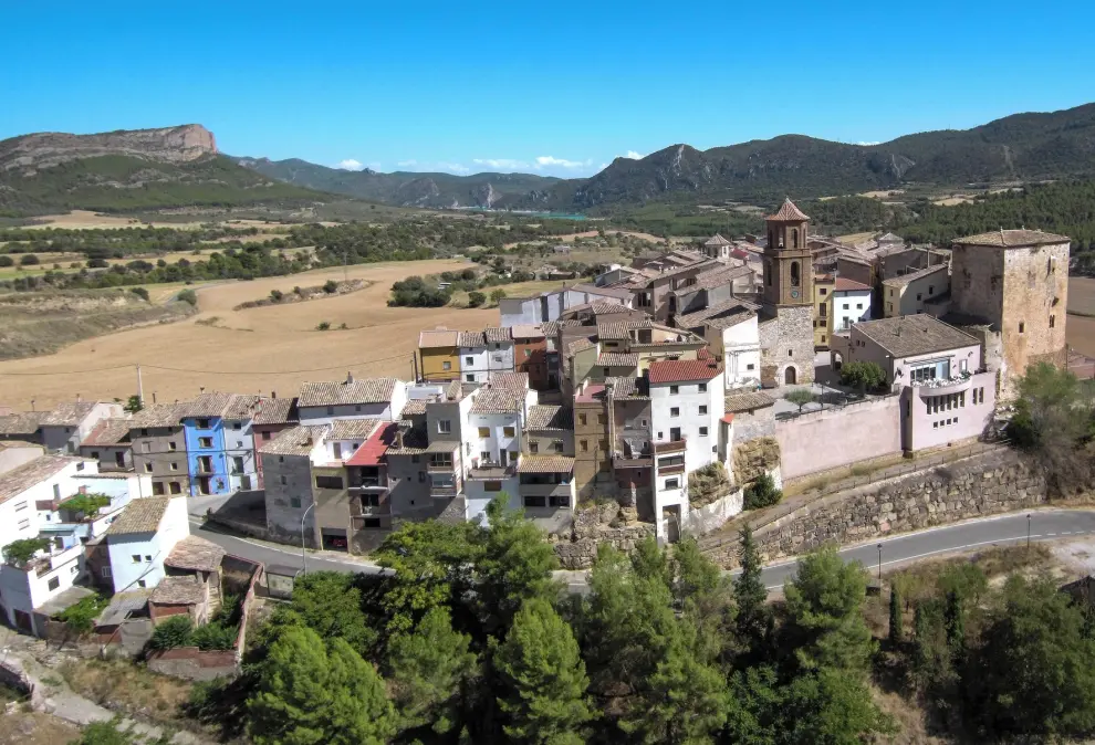 Baldellou, un pueblo cuyo nombre deriva del catalán antiguo y significa "Valle del Lobo"