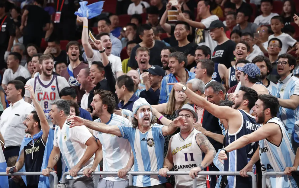 Basketball - FIBA World Cup - Final - Argentina v Spain - Wukesong Sport Arena, Beijing, China - September 15, 2019  Argentina fans inside the stadium before the match  REUTERS/Thomas Peter [[[REUTERS VOCENTO]]] BASKETBALL-WORLDCUP-ARG-ESP/