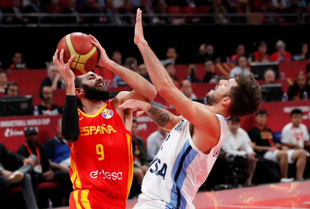 La final del Mundial de Baloncestos entre Argentina y España, en imágenes