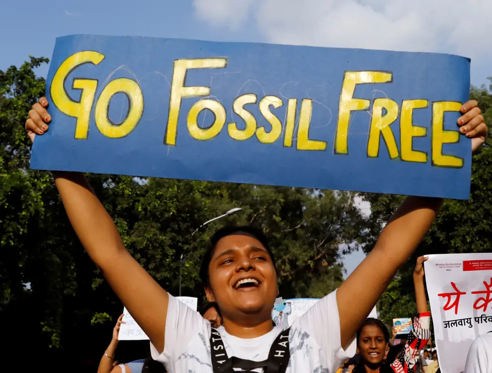 Miles de jóvenes de todo el mundo toman las calles en defensa del clima
