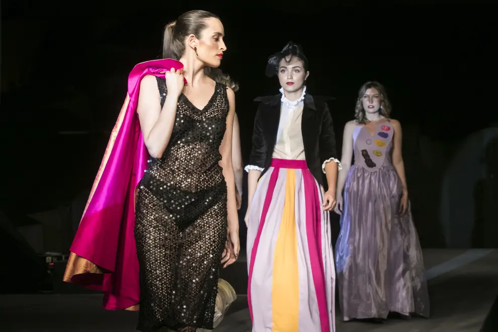 La moda inspirada en Goya se hace hueco en la plaza del Pilar