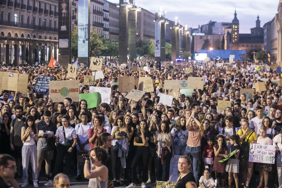 Manifestación por el clima en Zaragoza