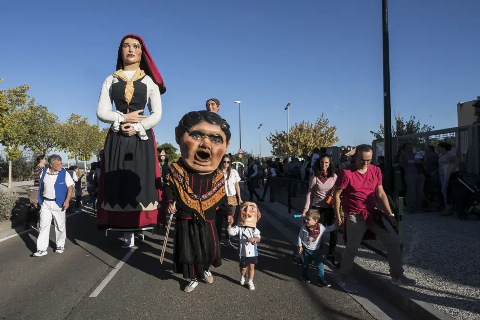 Fotos de los Gigantes y Cabezudos en las Fiestas del Pilar 2019 en Zaragoza