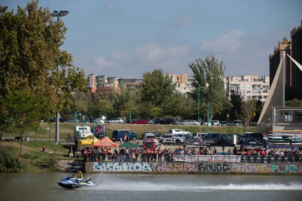Nueva edición de los 45 Minutos Motonáuticos en el río Ebro, dentro del programa de las Fiestas del Pila