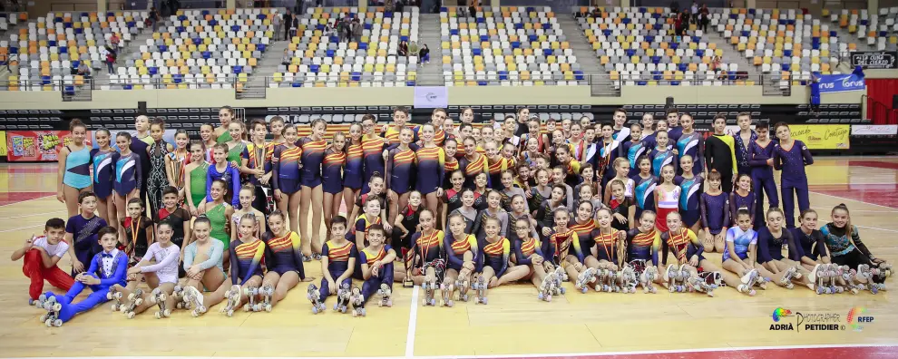 Participantes en el Campeonato de España de patinaje artístico alevín e infantil en Zaragoza