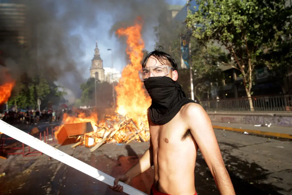 Nuevas protestas en Chile tras el cambio de gabinete.