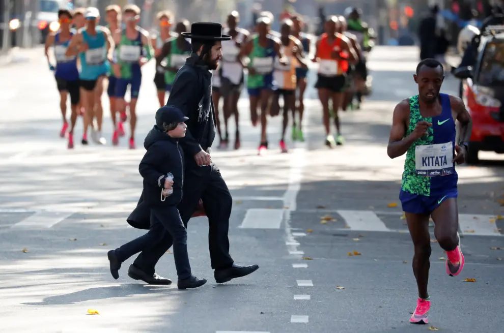 Athletics - New York City Marathon - New York, United States - November 3, 2019  General view of race participants in action during the marathon   REUTERS/Lucas Jackson [[[REUTERS VOCENTO]]] ATHLETICS-NYC/