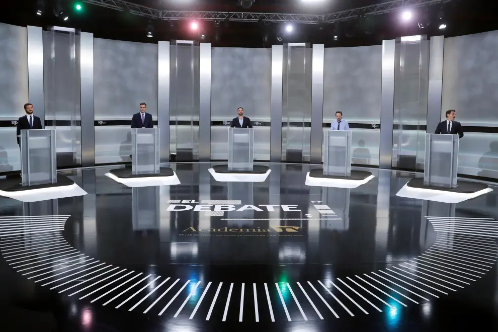 Los candidatos de los principales partidos, durante el debate