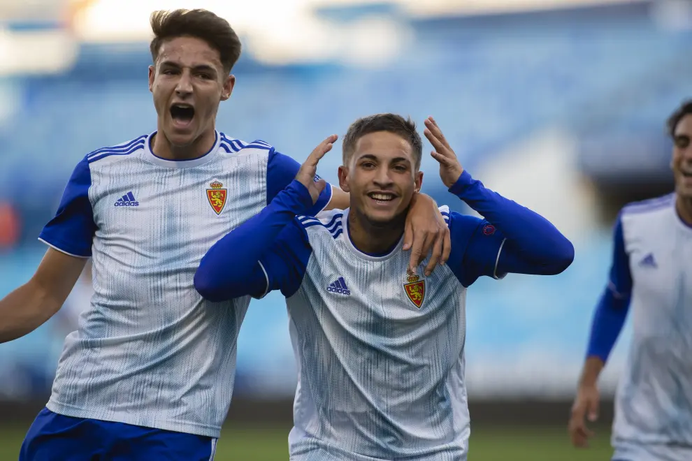 Luis Carbonell le marcó tres goles al Apoel en el partido de la Youth League jugado en La Romareda