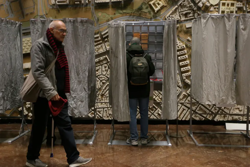 Votaciones en el Ayuntamiento de Zaragoza.