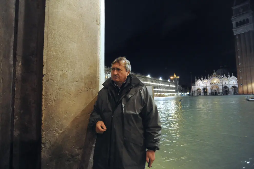 Venice (Italy), 12/11/2019.- General view of the extreme floodwaters in Venice, Italy, 12 November 2019. The high tide has already reached the level of 1,87 meter above sea level. (Italia, Niza, Venecia) EFE/EPA/ANDREA MEROLA BEST QUALITY AVAILABLE Flooding in Venice