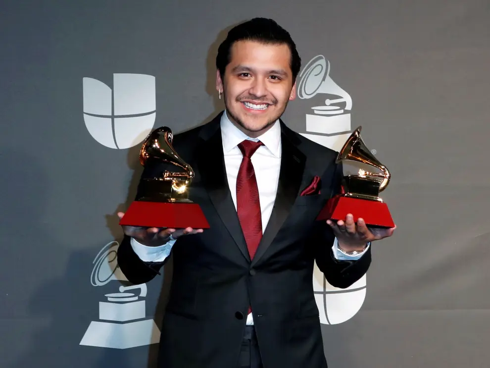 Las Vegas (United States), 15/11/2019.- Kany Garcia poses with the Best Singer/Songwriter Album and Best Short Form Music Video awards in the press room during the 20th annual Latin Grammy Awards ceremony at the MGM Grand Garden Arena in Las Vegas, Nevada, USA, 14 November 2019. The Latin Grammys recognize artistic and/or technical achievement, not sales figures or chart positions, and the winners are determined by the votes of their peers - the qualified voting members of the Latin Recording Academy. (Estados Unidos) EFE/EPA/NINA PROMMER Press Room - 20th Latin Grammy Awards