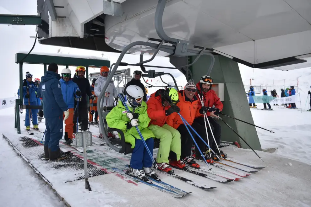 La estación de Formigal-Panticosa ha estrenado la temporada con buena afluencia y 31 kilómetros esquiables.