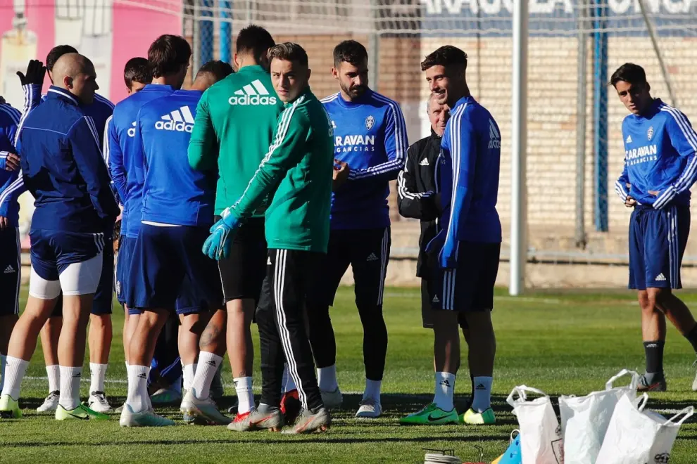 Antes de su presentación,  Javi Puado ya se ha unido al equipo y ha protagonizado su primer entrentamiento con el Real Zaragoza en la Ciudad Deportiva.