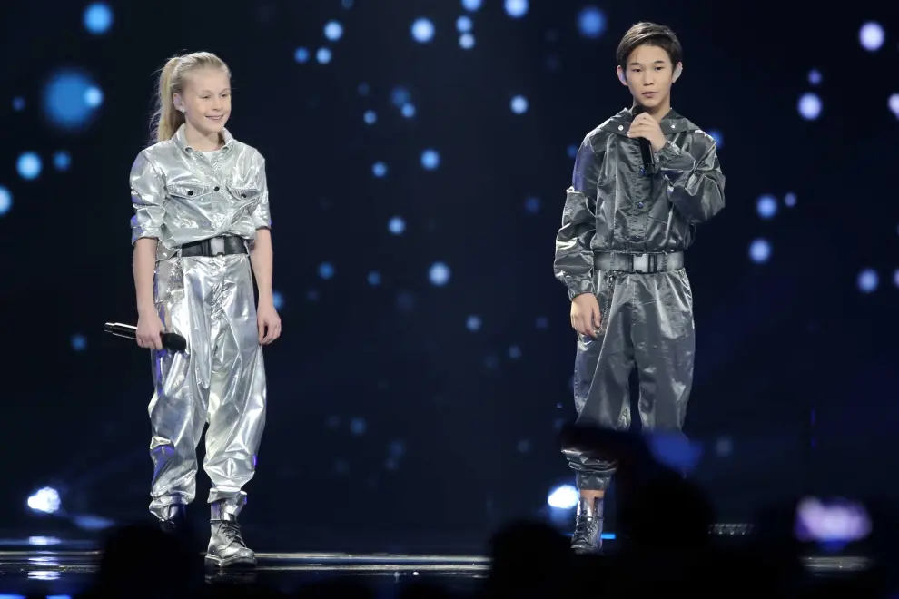 Gliwice (Poland), 24/11/2019.- Tatyana Mezhentseva (L) and Denberel Oorzhak (R) of Russia performs during the Junior Eurovision Song Contest at the Gliwice Arena in Gliwice, Poland, 24 November 2019. (Polonia, Rusia) EFE/EPA/Andrzej Grygiel POLAND OUT Junior Eurovision Song Contest 2019 in Gliwice
