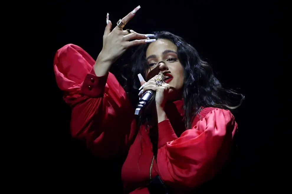 La cantante Rosalía, consagrada este año como estrella internacional, durante el primero de sus dos conciertos en el Palau Sant Jordi de Barcelona, en la etapa final de la gira de presentación de su segundo disco 'El Mal Querer'