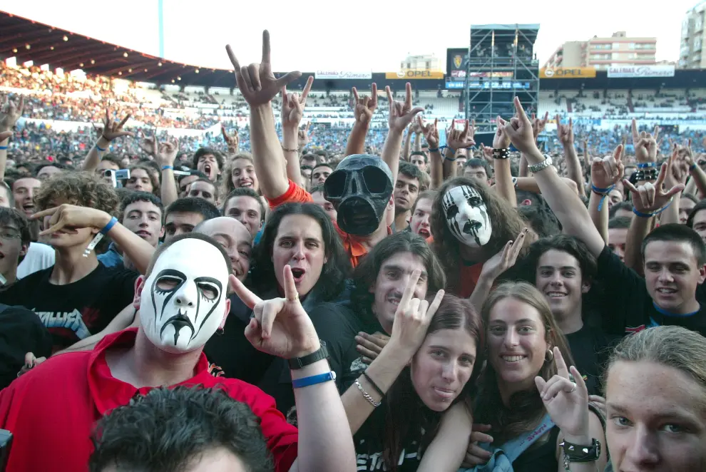Concierto de Metallica y sus teloneros Slipknot en la Romareda el 19 de junio de 2004
