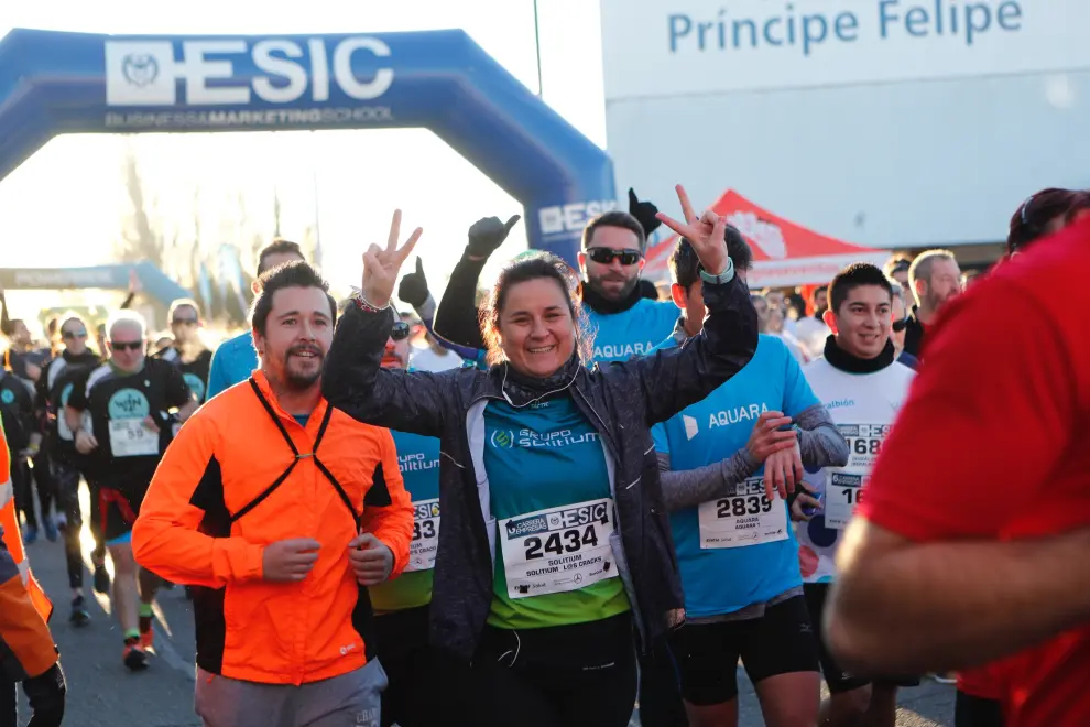 Cerca de 4.000 corredores han participado este domingo en la Carrera de Esic en Zaragoza.