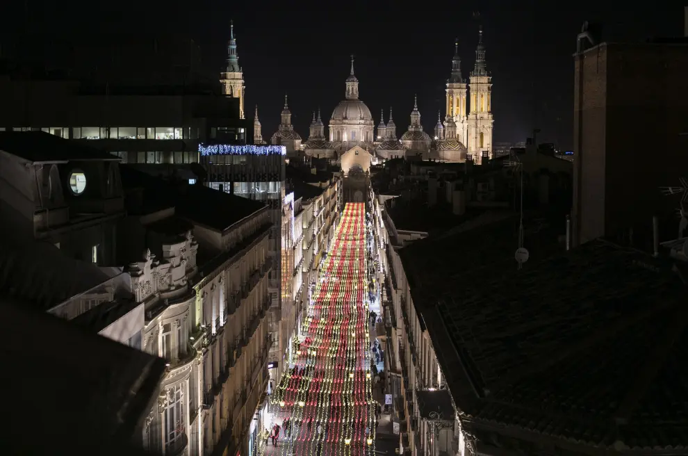 Iluminación navideña en la Calle Alfonso de Zaragoza