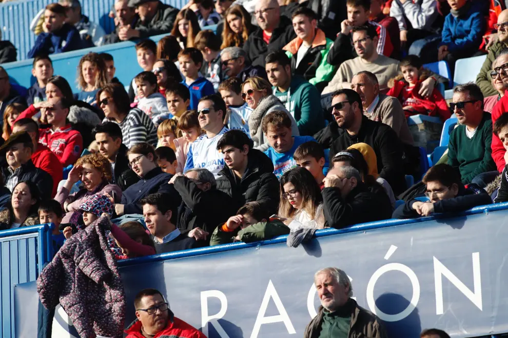 El Real Zaragoza ha llevado a cabo este mediodía en el estadio de La Romareda una sesión de entrenamiento en la que los futbolistas del conjunto aragonés han estado acompañados por más de cinco mil aficionados