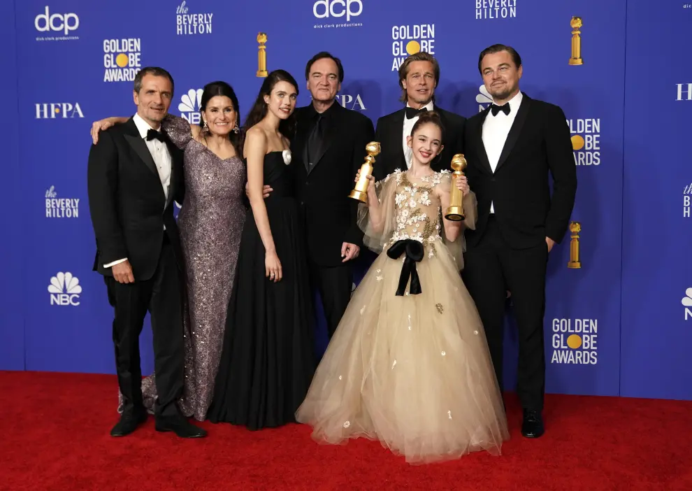 77th Golden Globe Awards - Photo Room - Beverly Hills, California, U.S., January 5, 2020 - The cast of "Once Upon A Time...In Hollywood" poses backstage with their award for Best Motion Picture - Musical or Comedy. REUTERS/Mike Blake [[[REUTERS VOCENTO]]] AWARDS-GOLDENGLOBES/