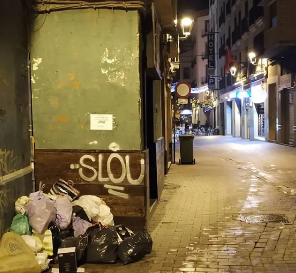 "El rincón más feo de Zaragoza", en la calle de Contamina.