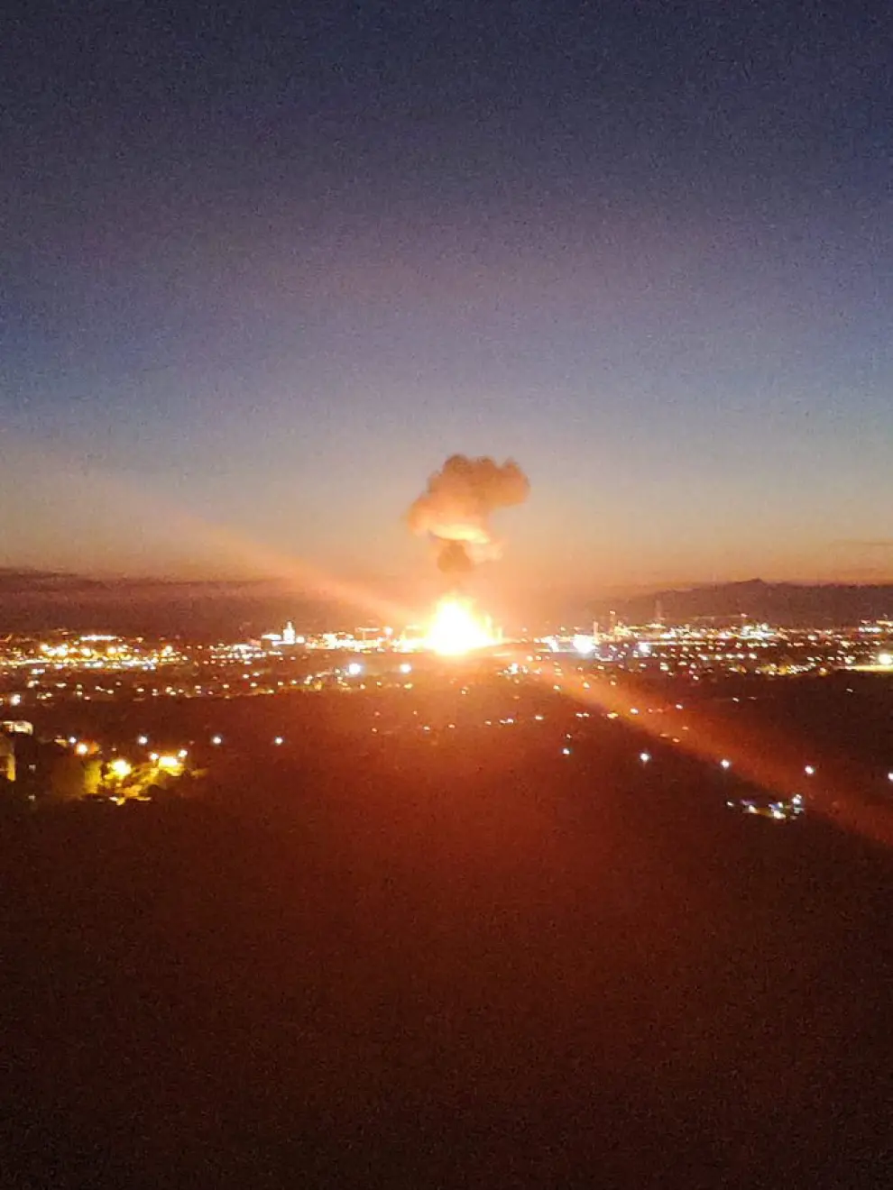Imagen de la explosión en una fábrica en Tarragona