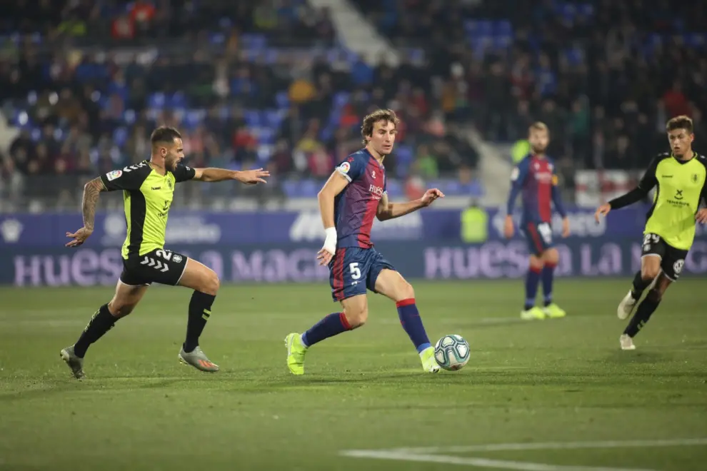 Partido SD Huesca-Tenerife, de la 23ª jornada de Segunda División en El Alcoraz
