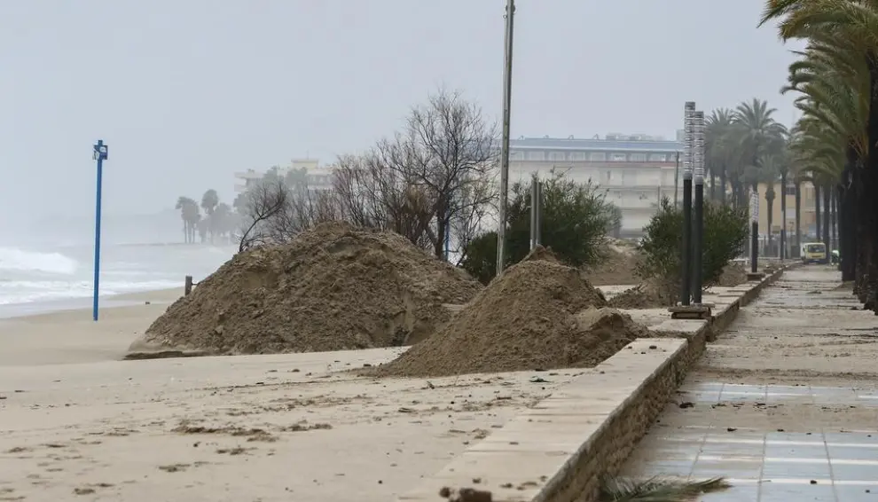 Destrozos e inundaciones en Salou.