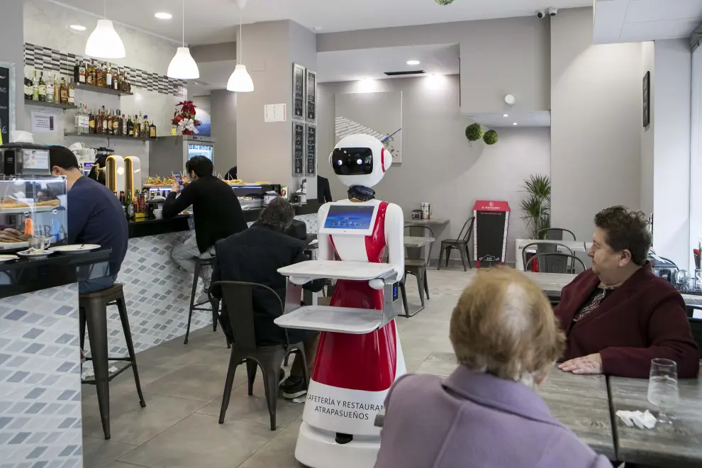 La cafetería Atrapasueños experimenta con un androide