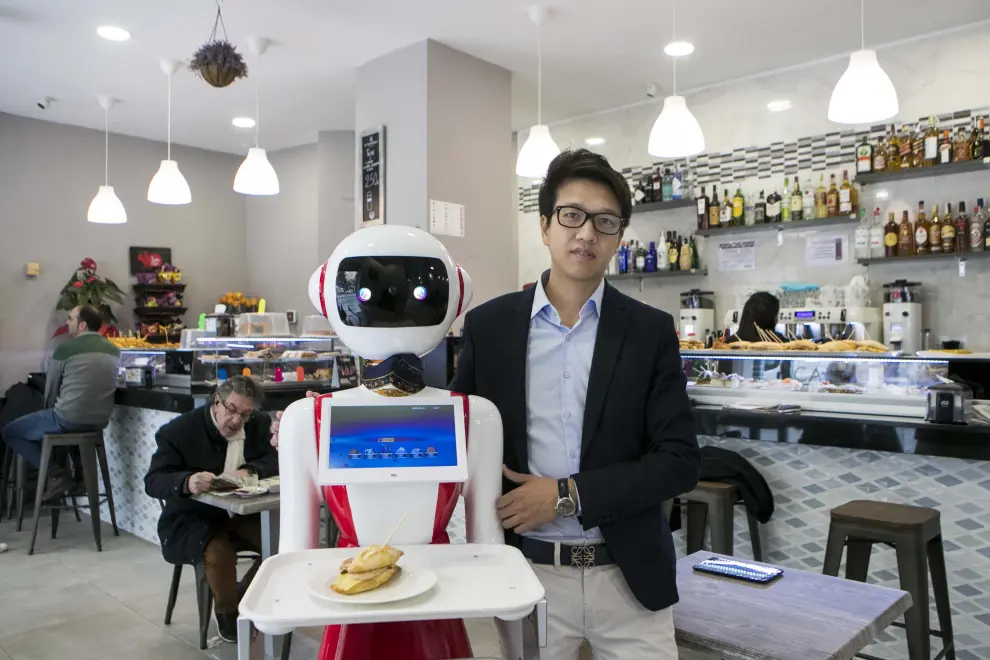 La cafetería Atrapasueños experimenta con un androide