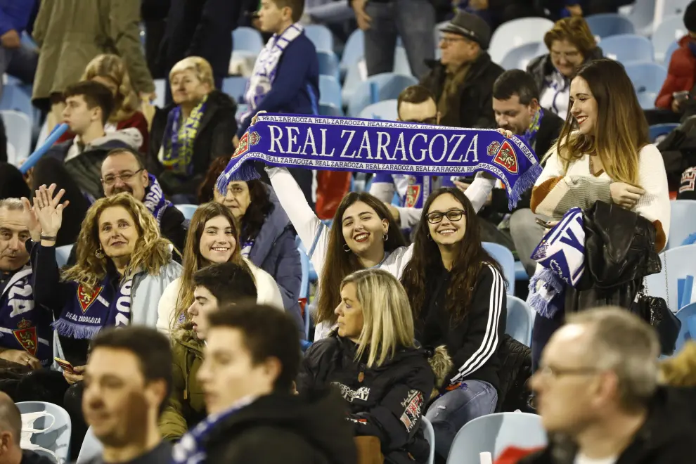 Fotos de la afición en La Romareda durante el partido Real Zaragoza-Real Madrid de Copa del Rey