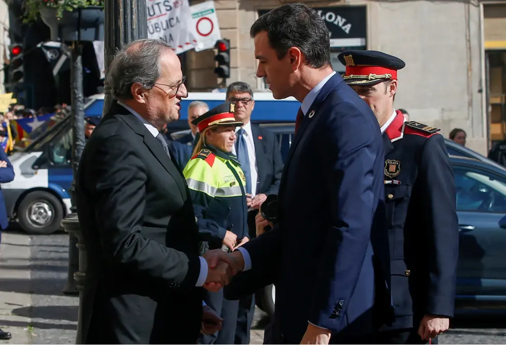 Pedro Sánchez y Quim Torra en el Palau de la Generalitat de Barcelona este jueves.