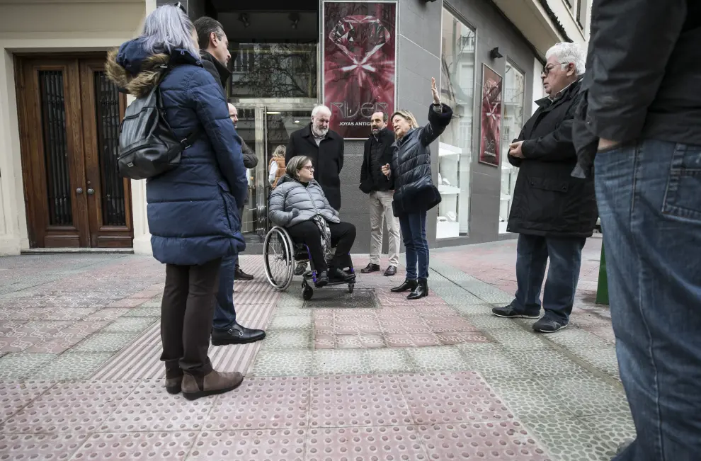 Plan del Ayuntamiento de Zaragoza para mejorar la accesibilidad en las aceras de toda la ciudad.