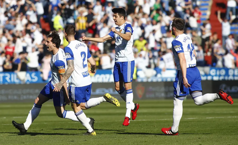 Partido entre el Real Zaragoza y el Deportivo de La Coruña.