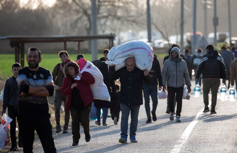 Refugiados turcos intentan llegar a Europa