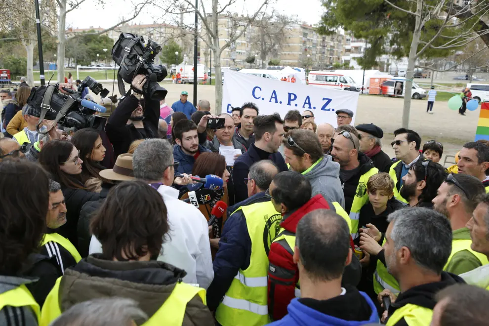 Protesta de los jardineros de FCC a la vicealcaldesa de Zaragoza Sara Fernández en la Cincomarzada