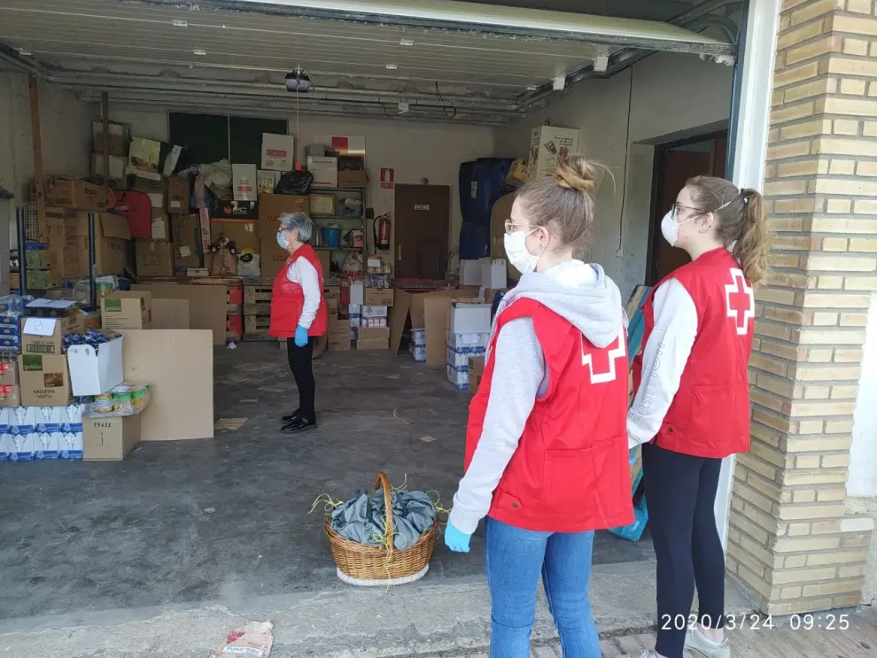 El trabajo de los voluntarios de Cruz Roja se ha intensificado.