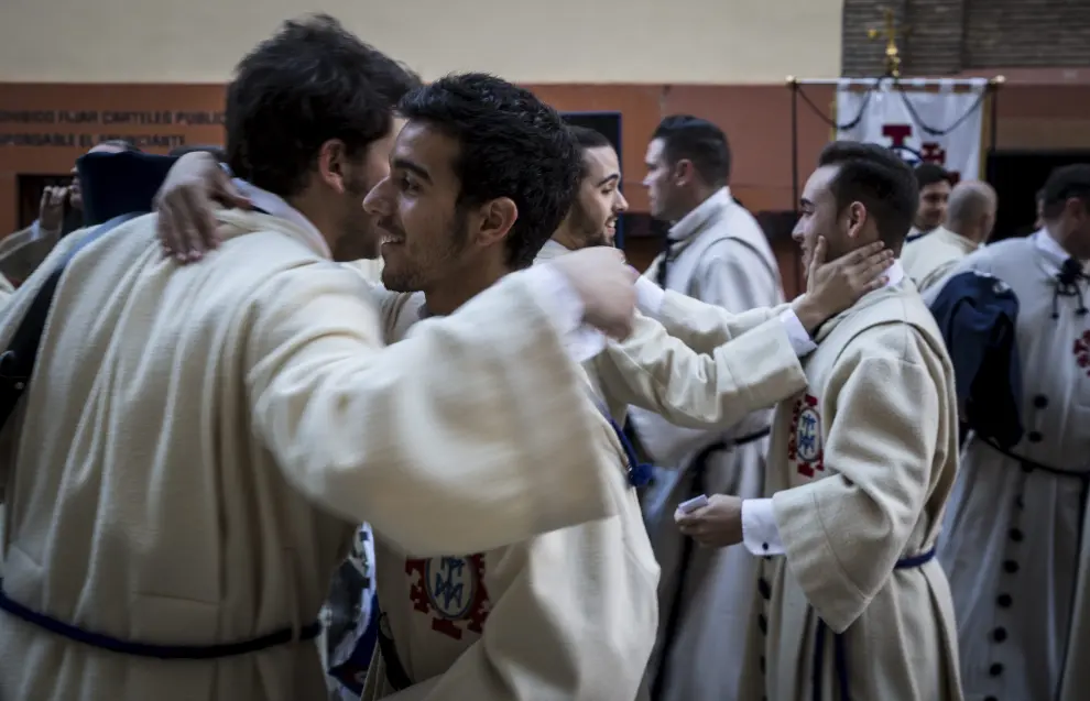Entrega del Cristo e inicio de la procesión de la Piedad 11/04/17/ foto : Enrique Navarro[[[FOTOGRAFOS]]] [[[HA ARCHIVO]]]