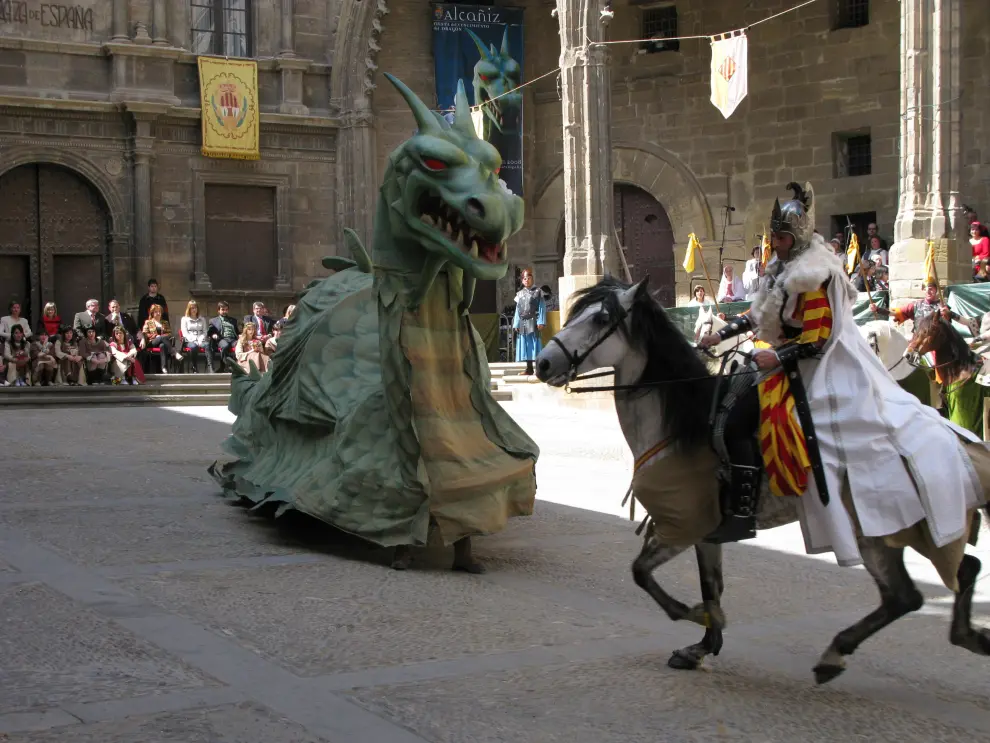 Imagen de la última edición del Vencimiento del Dragón en Alcañiz.